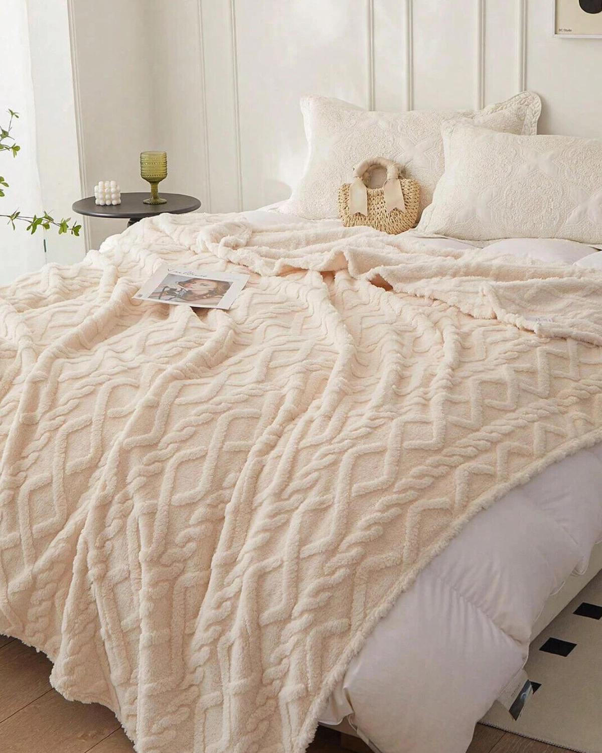 PureCozy Throw | Ultra Soft Comfort for Modern Homes