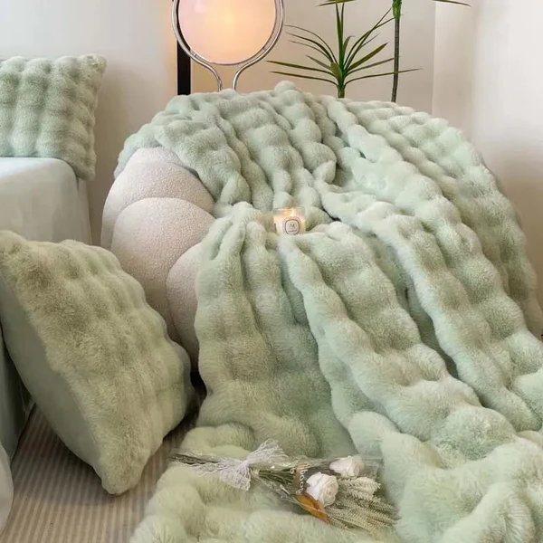 Ultra-Cozy Rabbit Fur Blanket | Perfect for Cold Nights