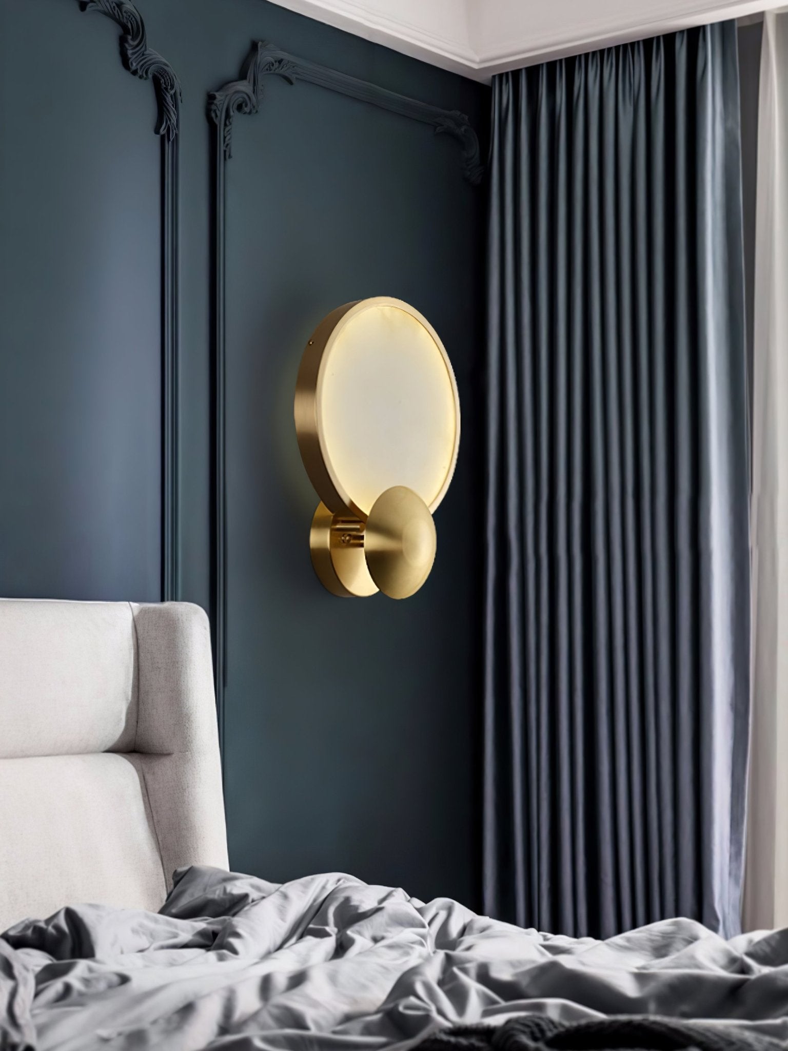 Solara Alabaster Brass Glow