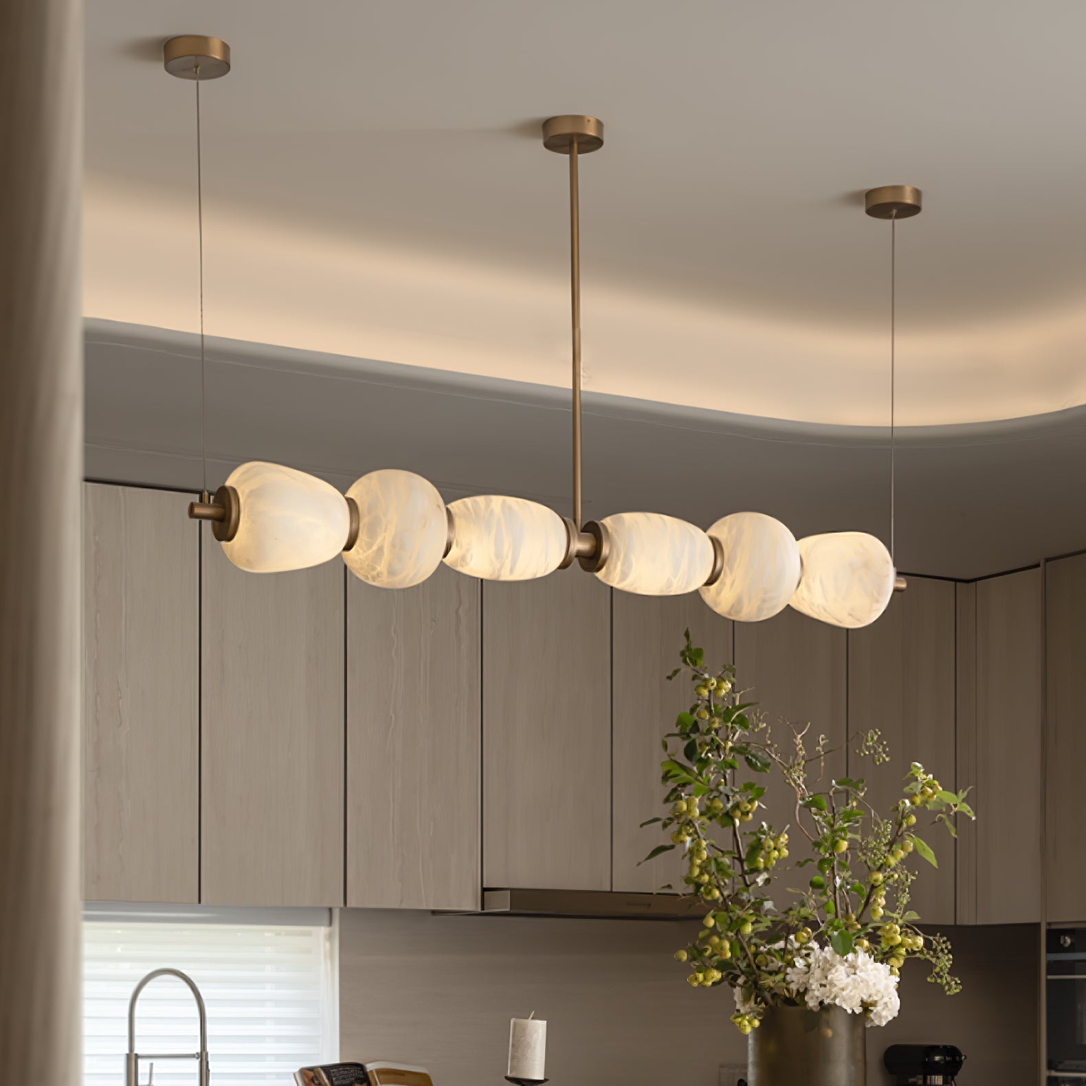 Aurelia Linear Alabaster Pendant Light