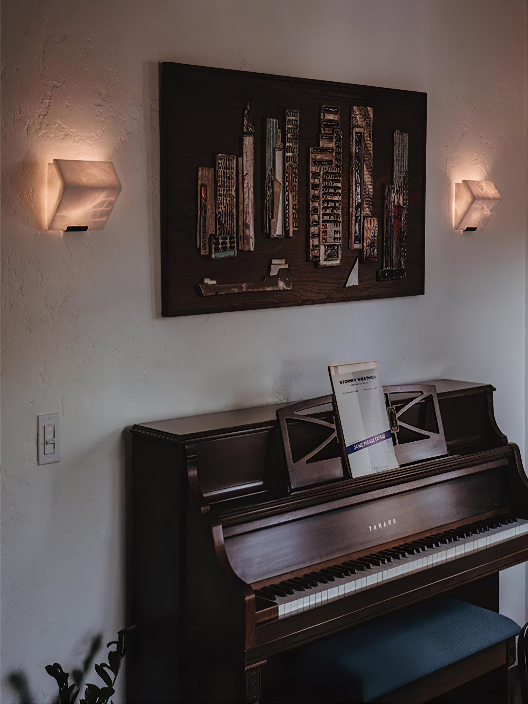 Alba Sculpt Wall Light