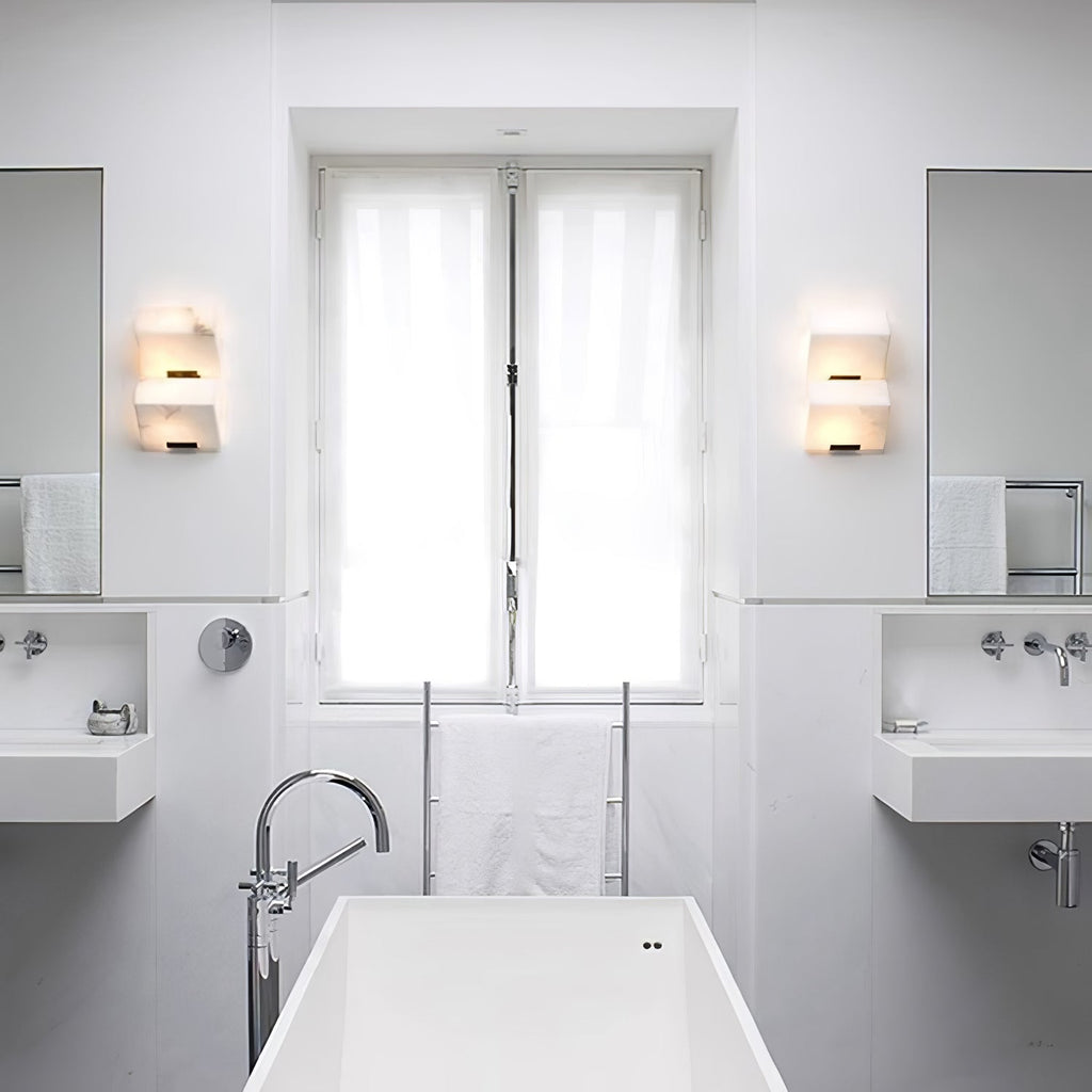 Alba Sculpt Wall Light