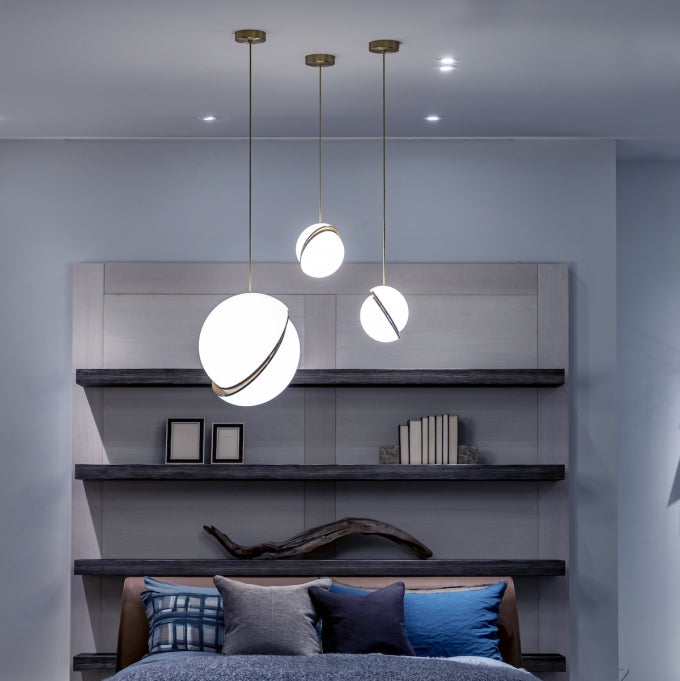 Seluna Crescent Pendant | Modern Lunar-Inspired Lighti