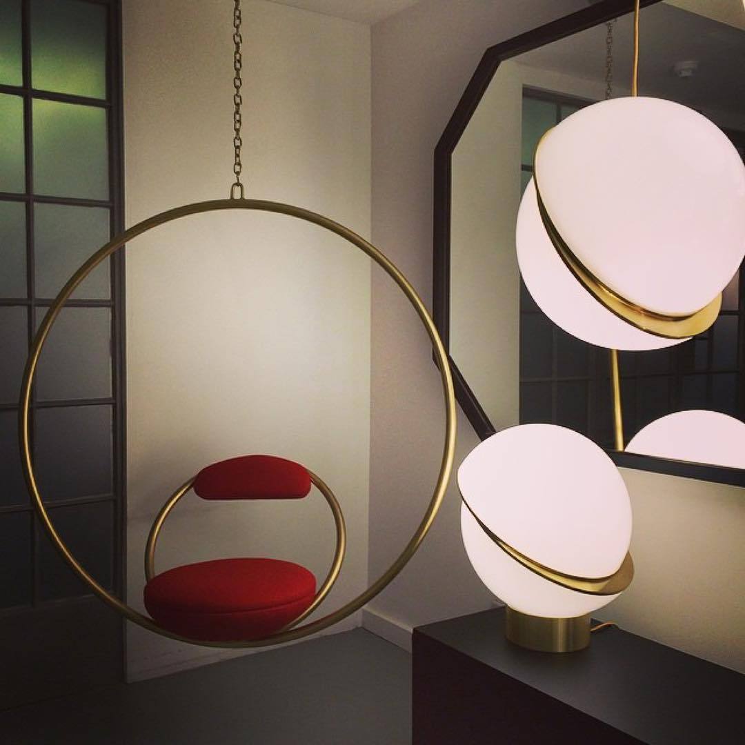Seluna Crescent Pendant | Modern Lunar-Inspired Lighti