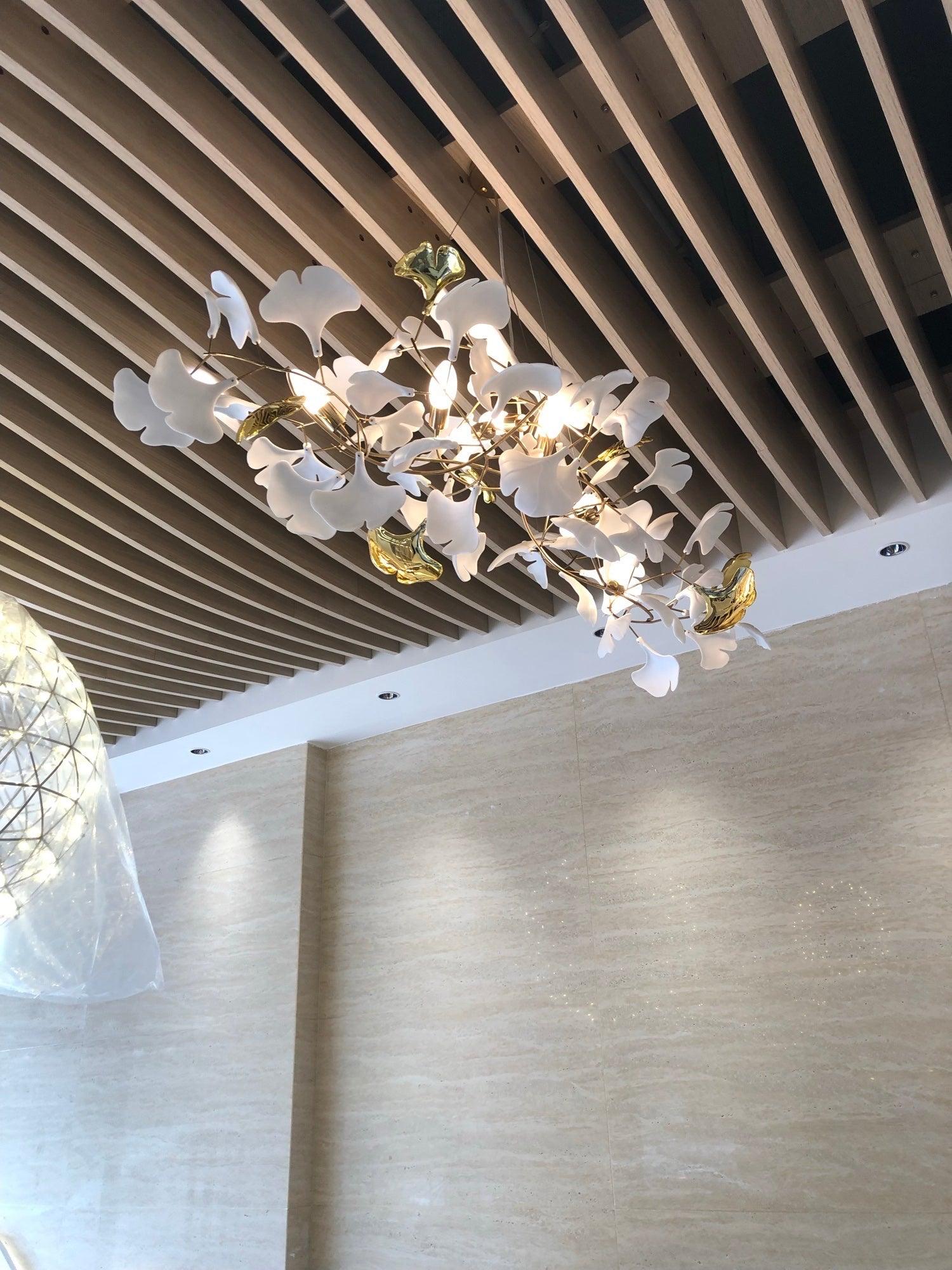 Arboré Ceramic Chandelier