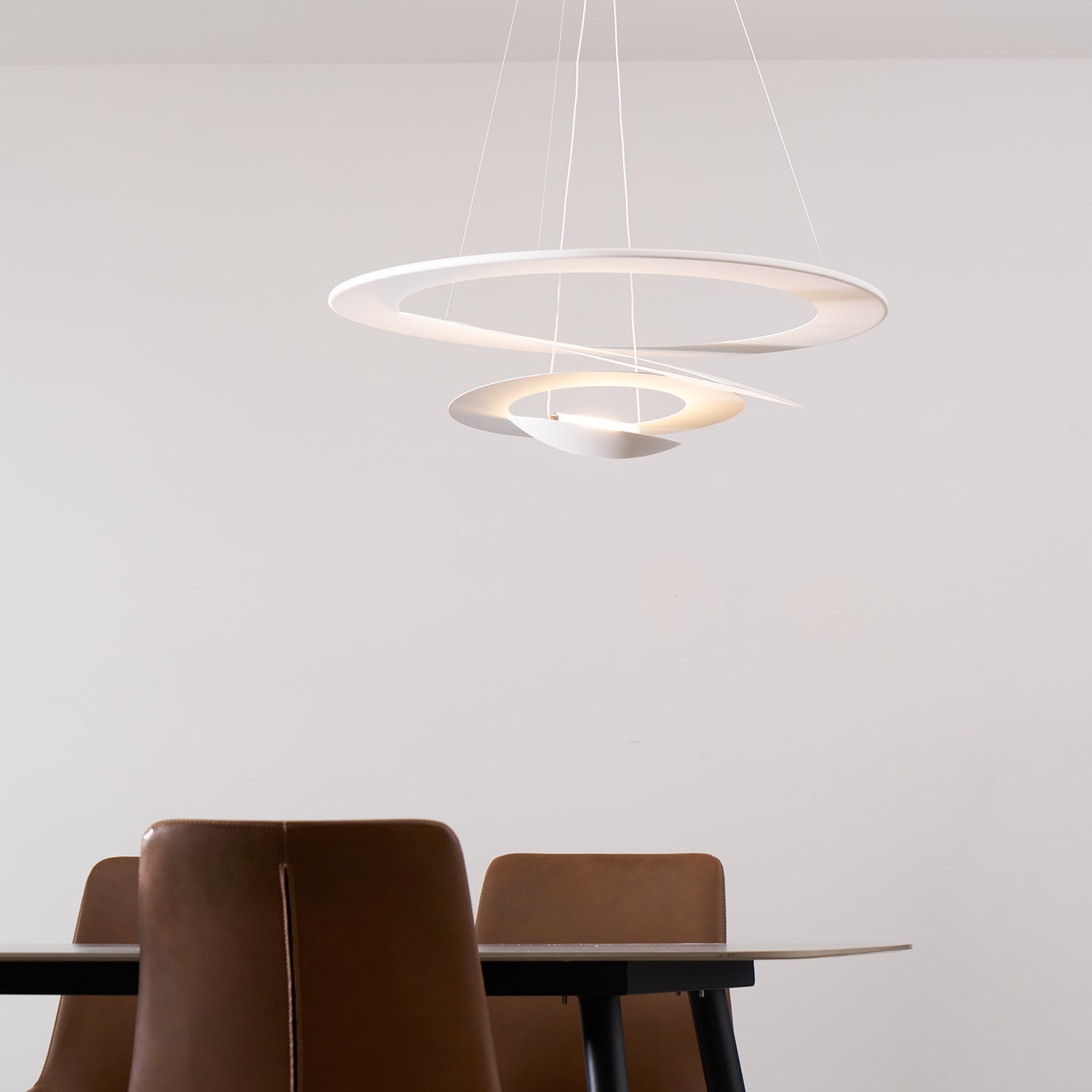 Liora Sleek Glow Pendant Light