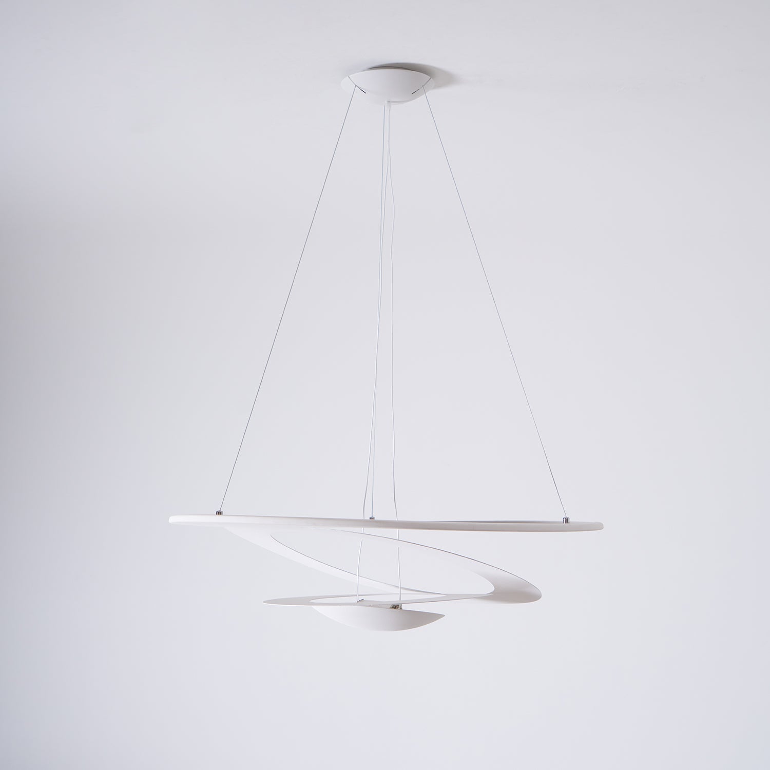 Liora Sleek Glow Pendant Light