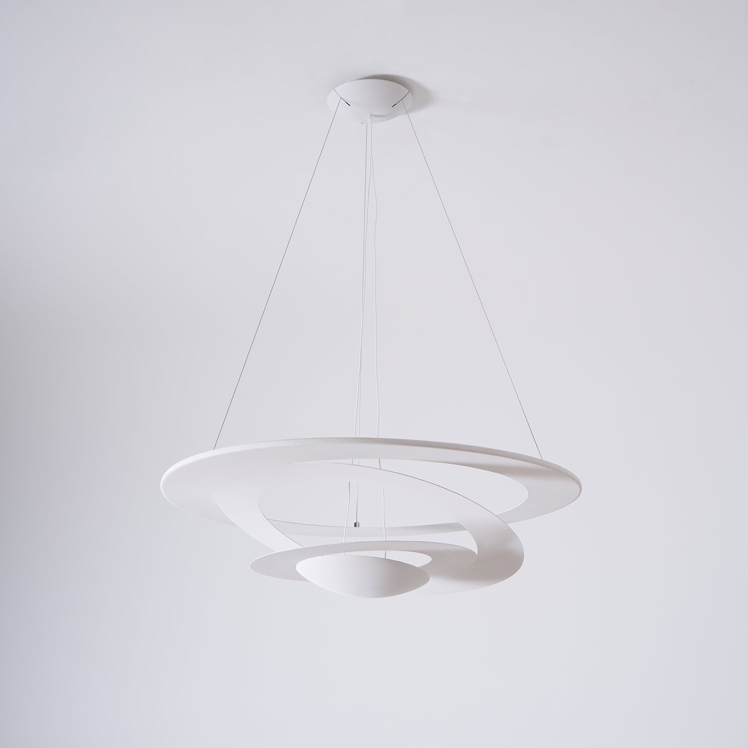 Liora Sleek Glow Pendant Light