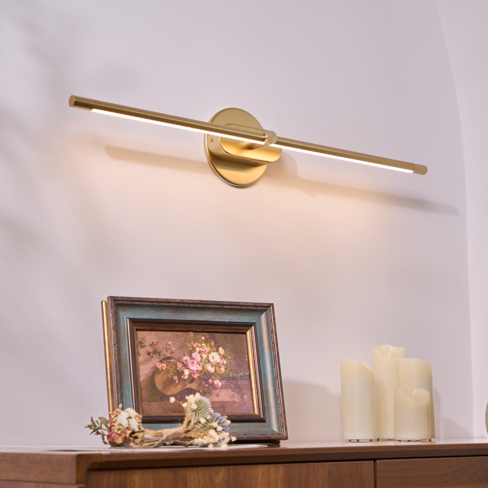 Lirica Minimalist Rechargeable Wall Lamp