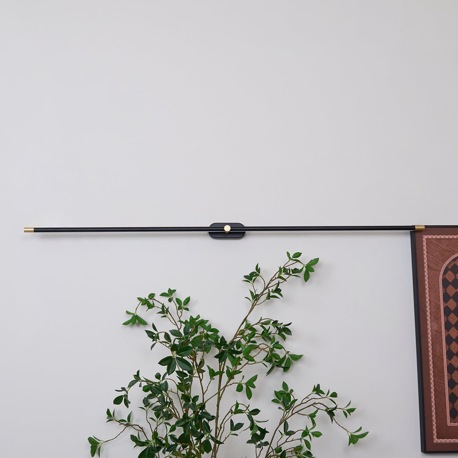 Lirica Minimalist Rechargeable Wall Lamp