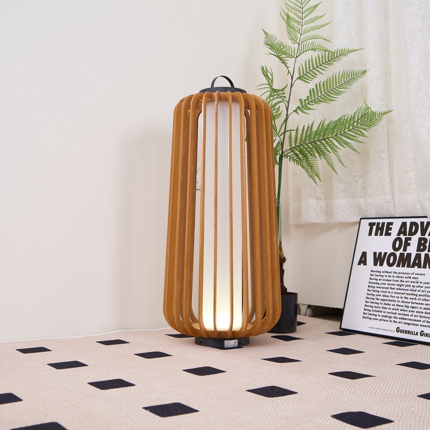 Lumara Outdoor Lantern