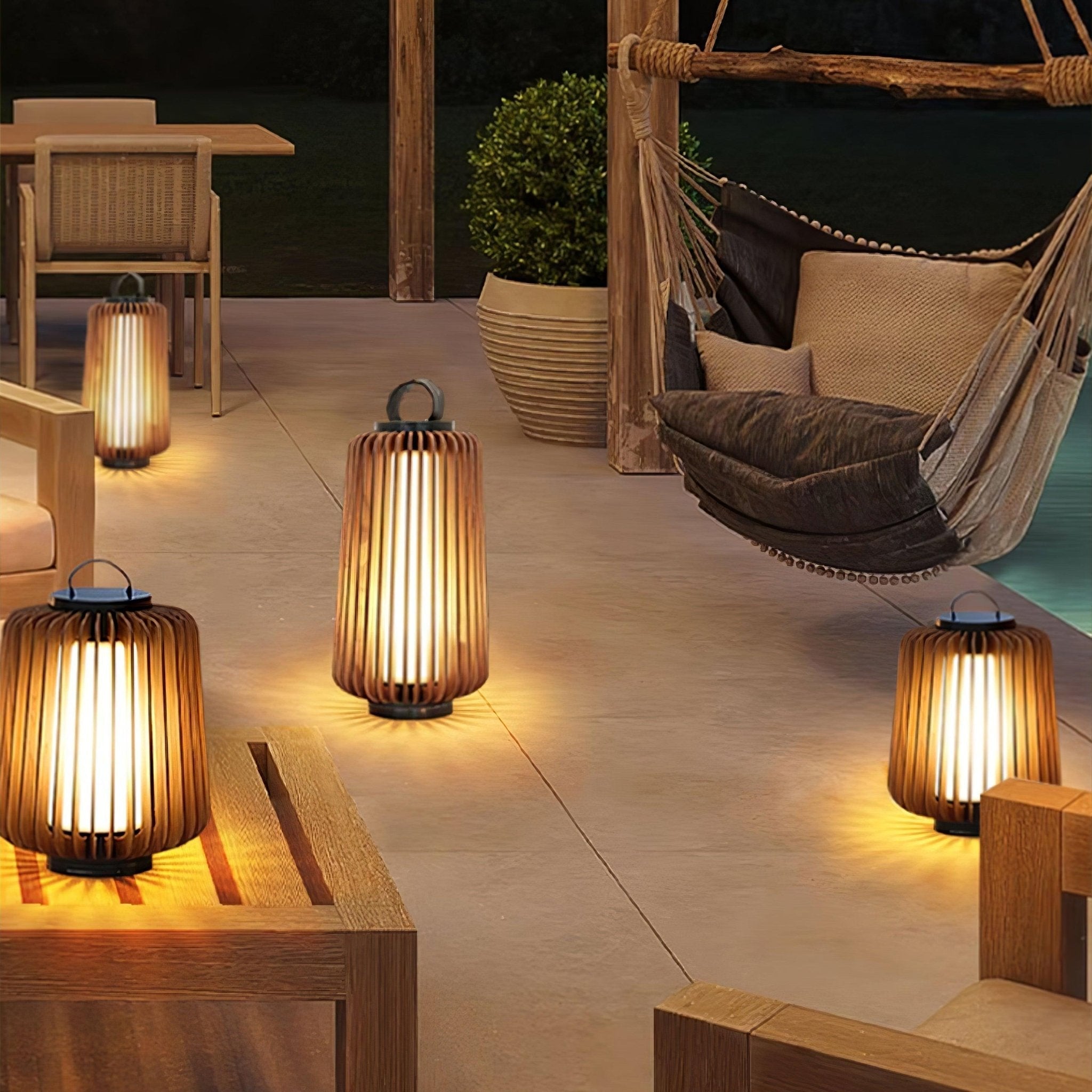 Lumara Outdoor Lantern