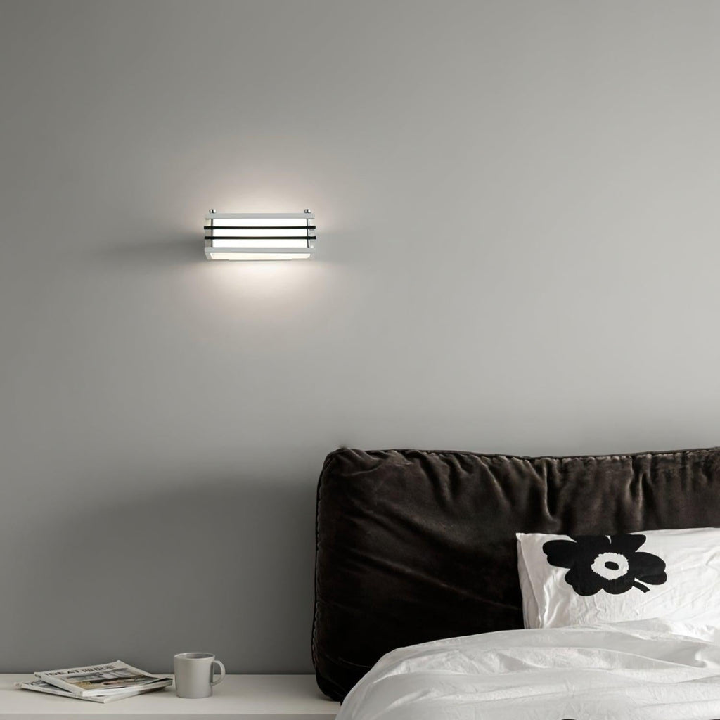 Sleek Radiance Wall Light