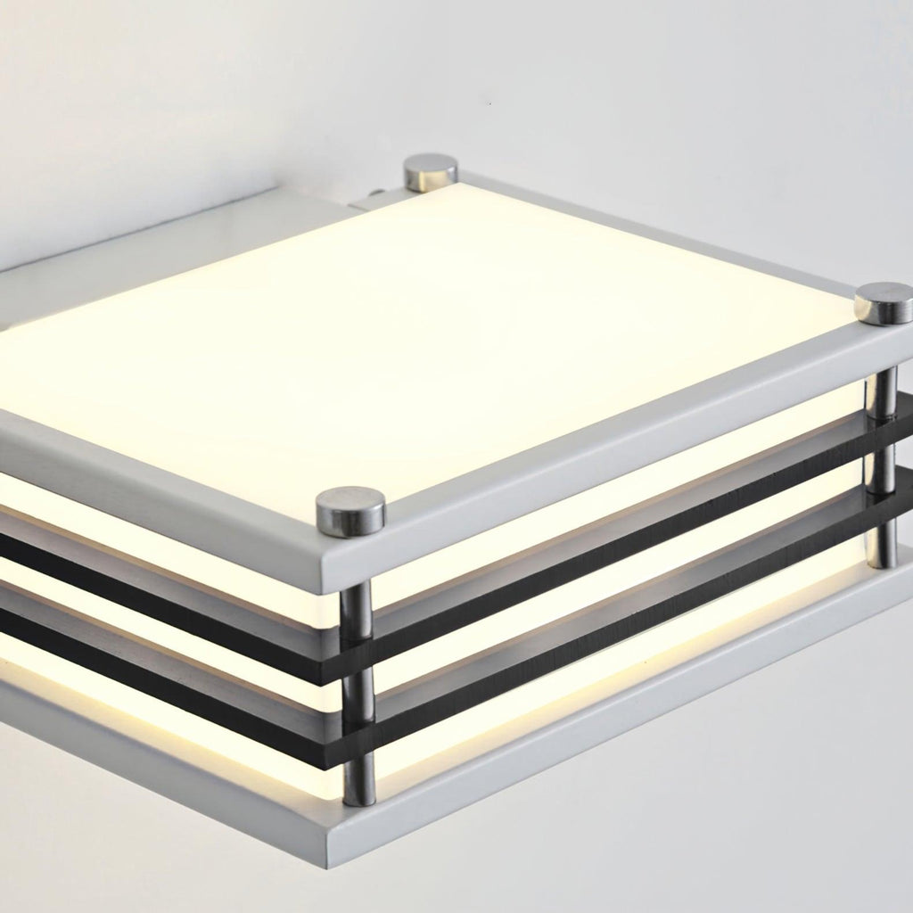 Sleek Radiance Wall Light