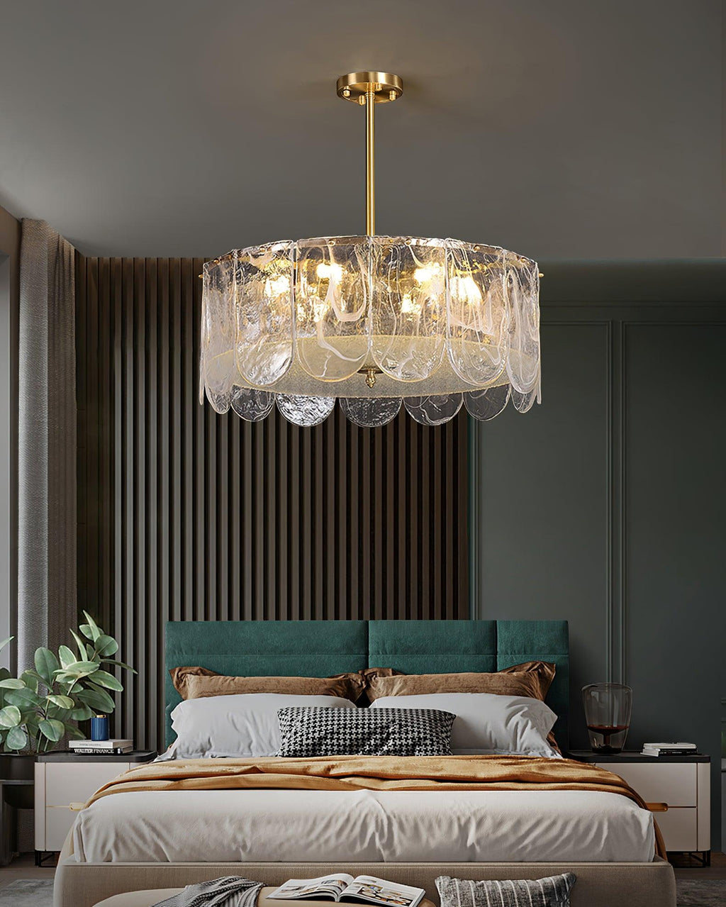 Ophelia Timeless Crystal Chandelier