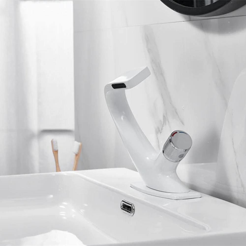 Elegant Bathroom Sink Tap | Waterfall Design