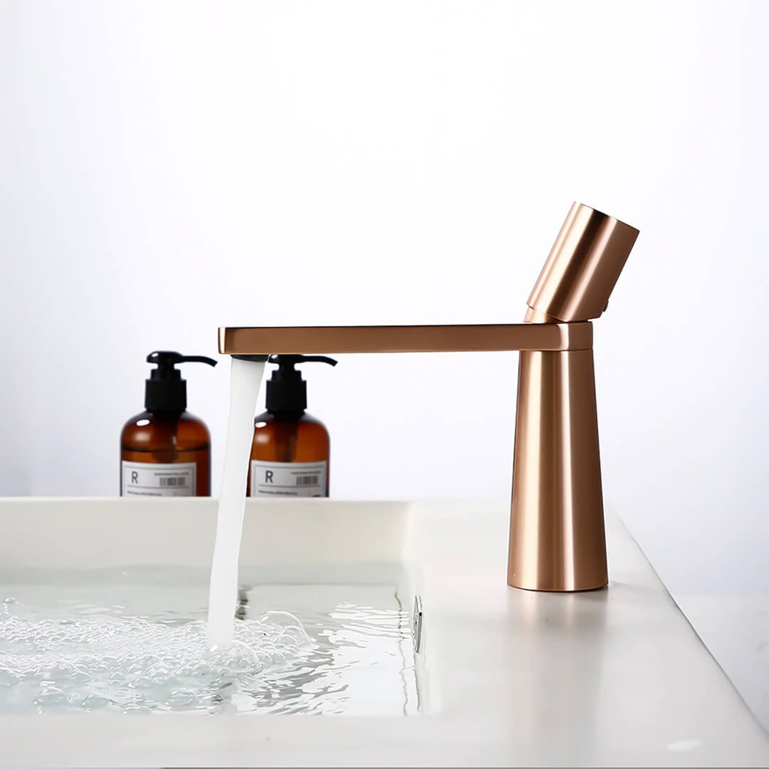 Minimalistic Bathroom Sink Faucet