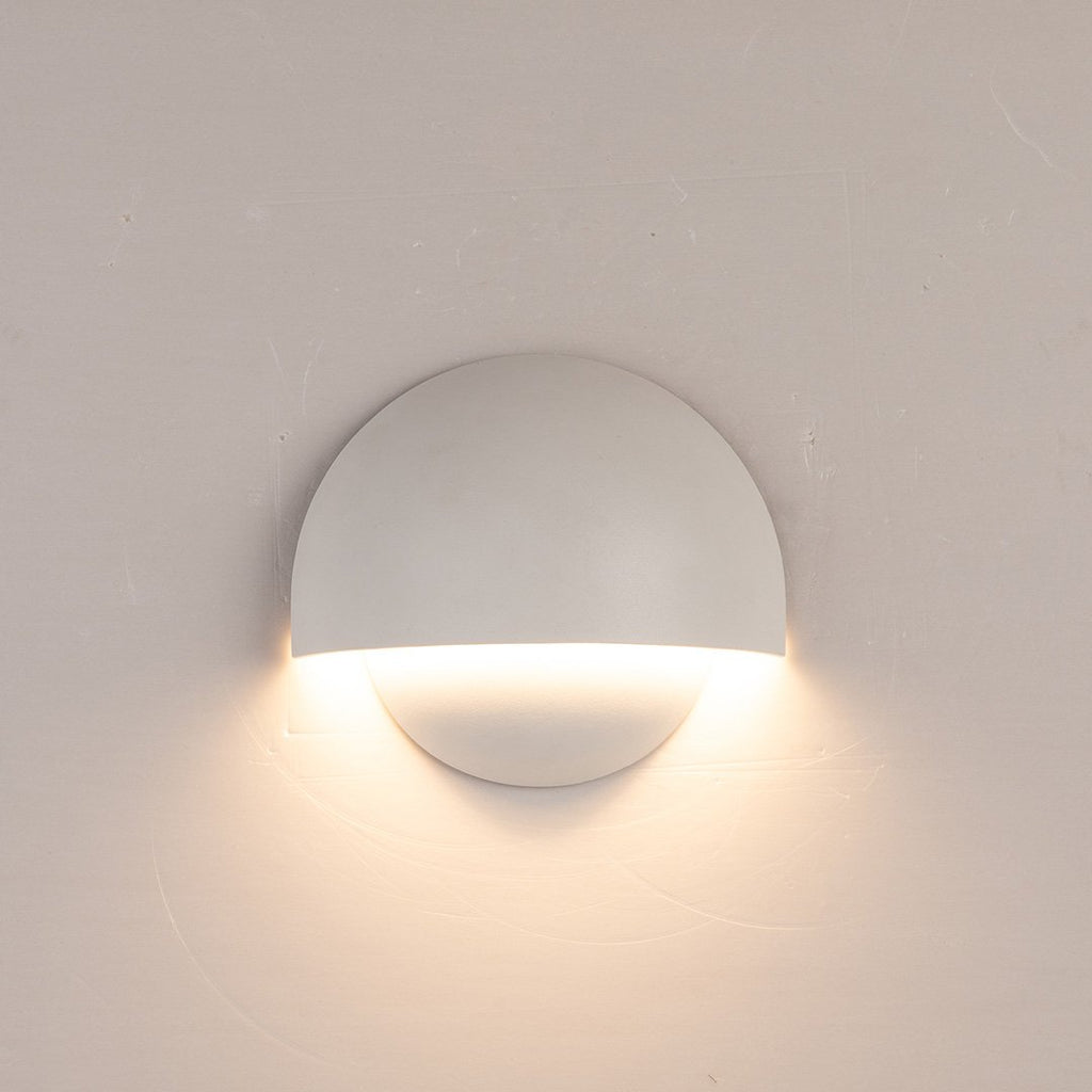 Solira LED Wall Light